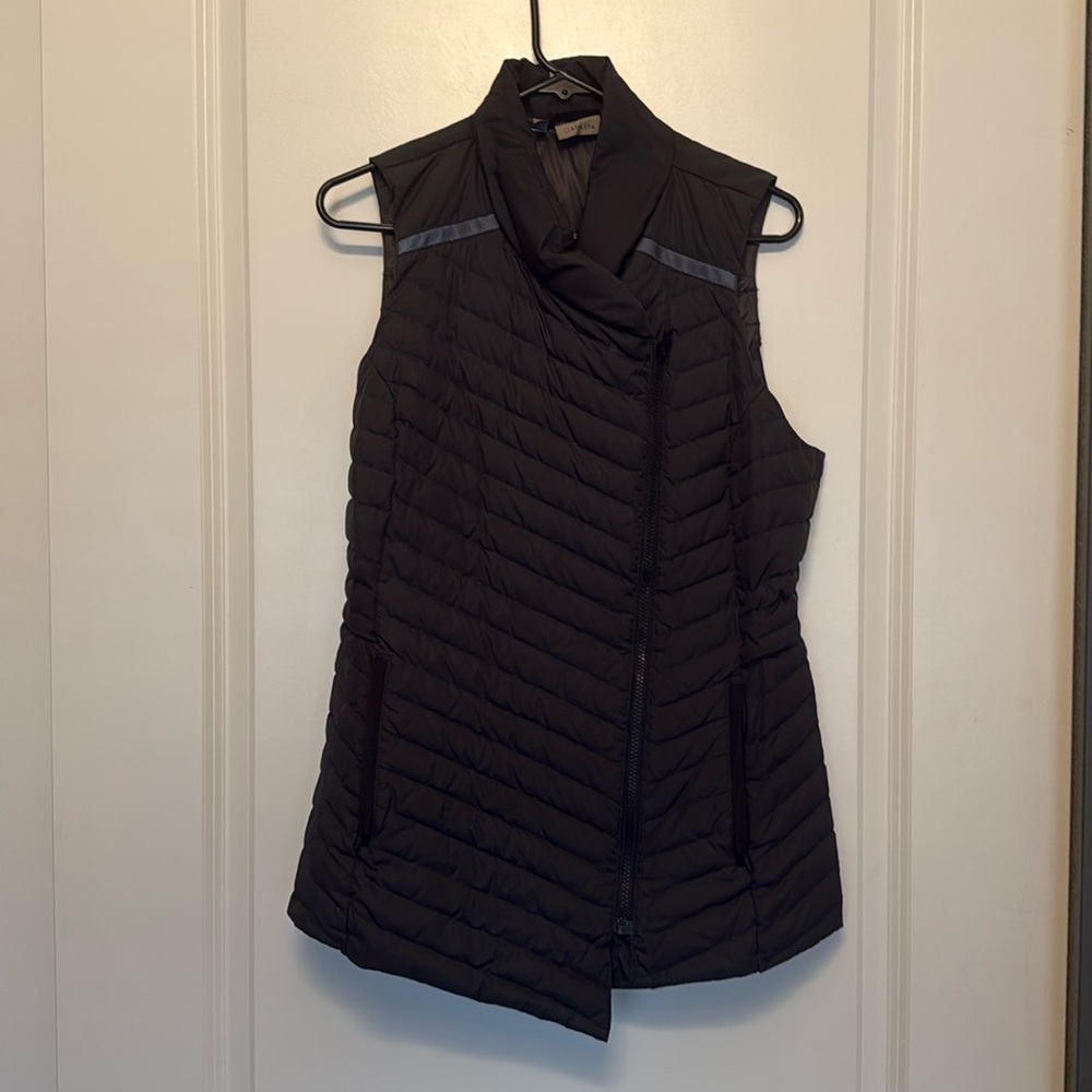 Athleta Solid Black So Down Puffer Vest - image 1